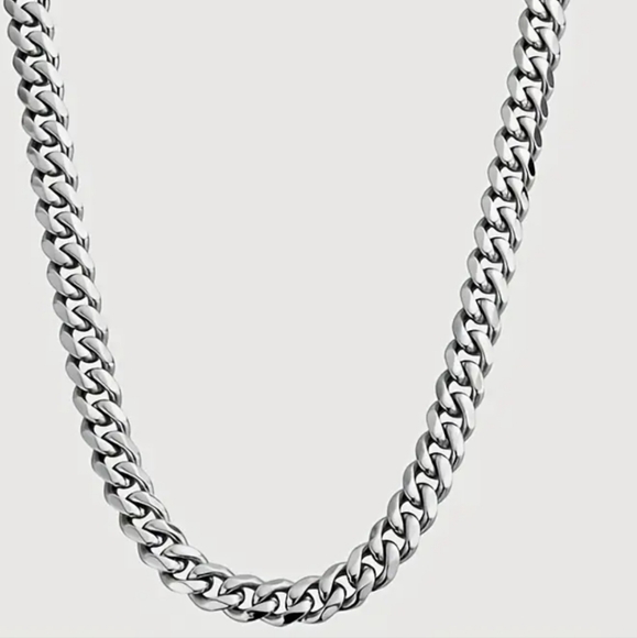 New! MEN'S 8mm Stainless Steel Cuban Link Chain.  24 Inches - Picture 5 of 6